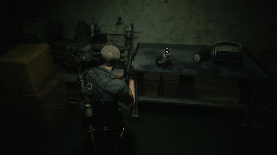 Resident Evil 2 Remake - как найти все набедренные сумки и увеличить и