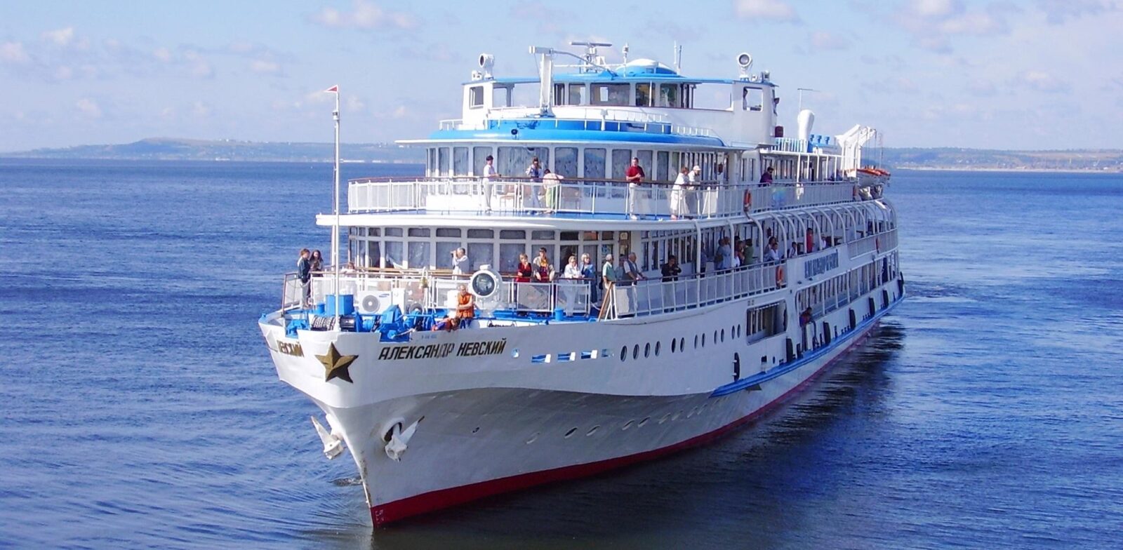 Как геймеру отдохнуть в речном круизе и не бросать игры