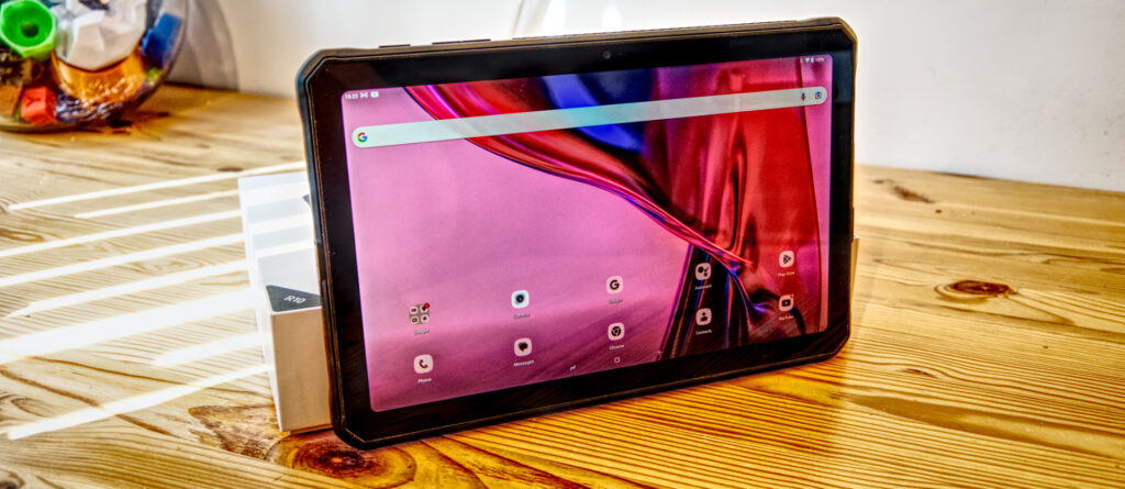 Doogee R10