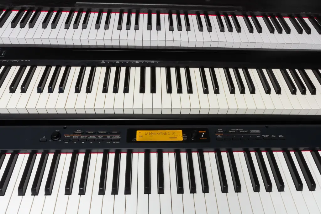 Как появилось фортепиано: путь от щипка к удару